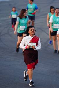 BIB: 1253
                            <button type="button" onclick="openModal(10518909)" class="btn btn-primary btn-sm float-right btn-popup" data-toggle="modal" data-target=".modal-high-quality">
                        <i class="fas fa-shopping-cart"></i> Add to Cart
                    </button>
                                            <button type="button" onclick="isThisMe(10518909, true)" class="btn btn-success btn-sm float-right btn-popup btn-isme hidden" data-toggle="tooltip" data-placement="bottom" title="นี่คือรูปของคุณใช่ไหม คลิกที่นี่เพื่อเอาเข้าอัลบั้ม">
                        <i class="fas fa-plus"></i> Add to album
                    </button>
                    <button type="button" onclick="isThisMe(10518909, false)" class="btn btn-warning btn-sm float-right btn-popup btn-isnotme hidden">
                        <i class="fas fa-ban"></i> Remove from album
                    </button>